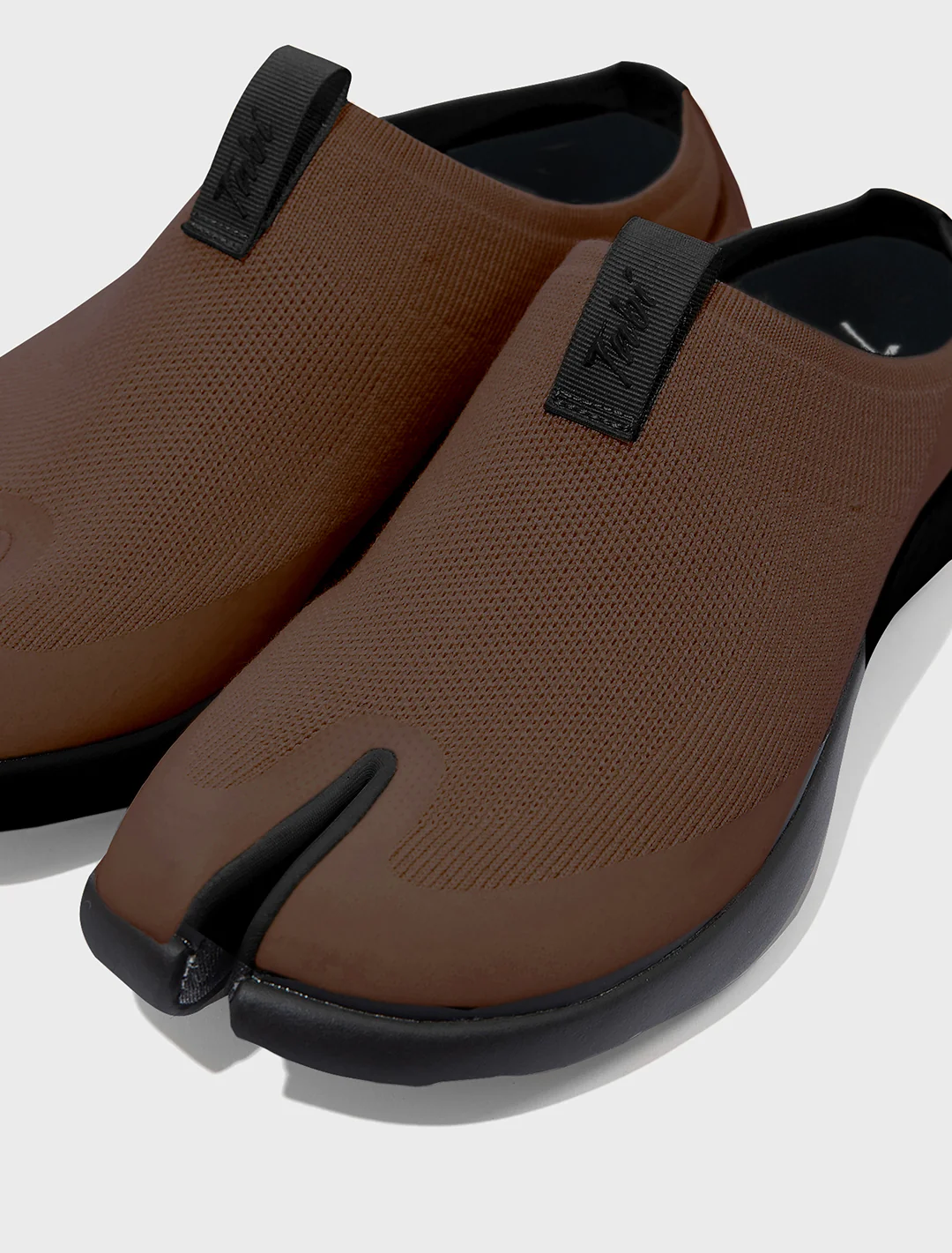 Tabi Mules Women - Chestnut/Black - Image 4